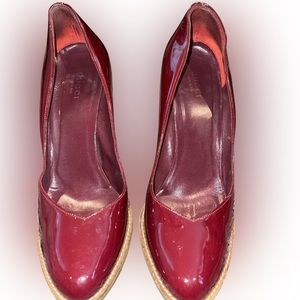 Gucci Patent Leather Pumps